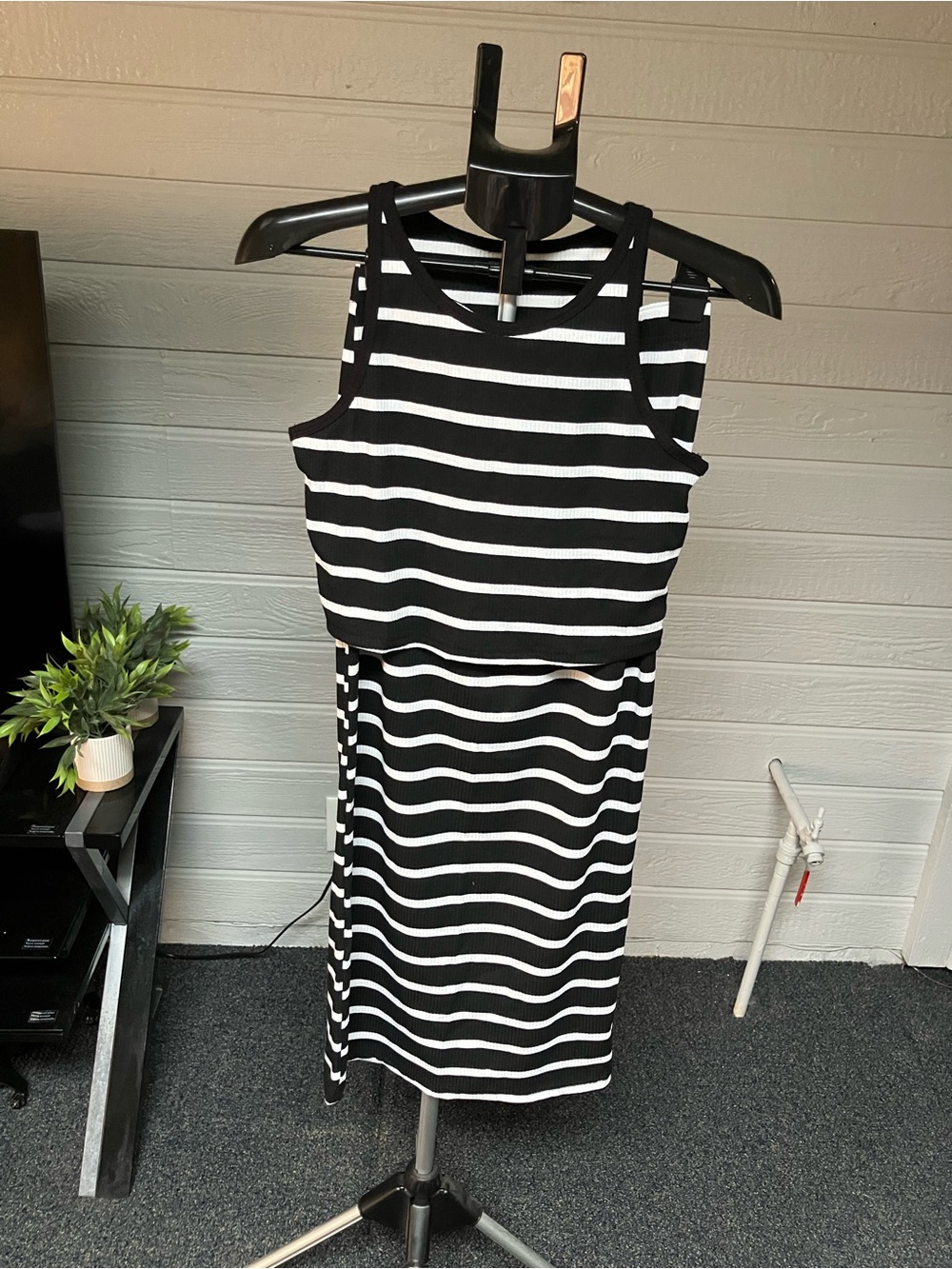Sleeveless Black & White Striped Two Skirt Set